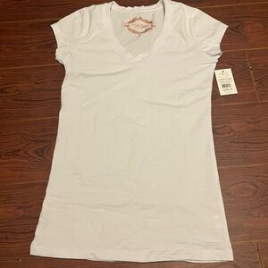 White V-Neck Short Sleeve Top